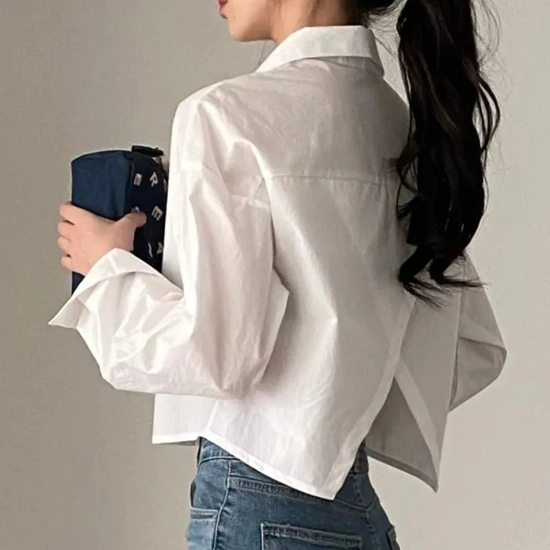 Women's Classic Long Sleeve Button-Down Shirt - Versatile Split-Hem Crop Top for Everyday Style