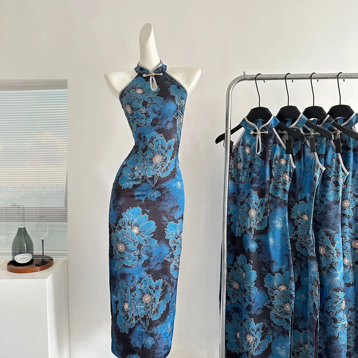 Eastern Aura Jacquard Dress – Modern Slit Cheongsam Maxi