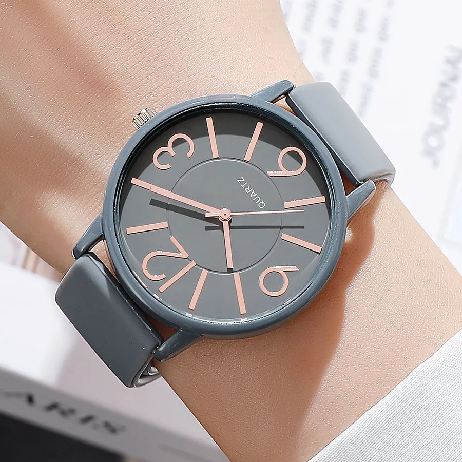 Minimalist Silicone Strap Quartz Watch