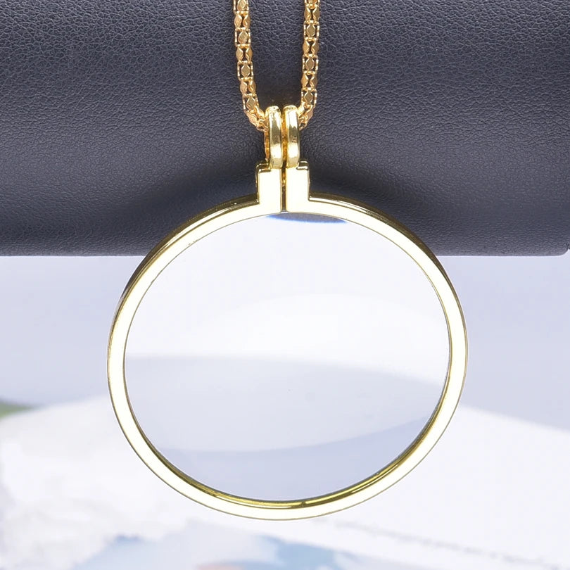 The "Aura" 5X Magnifier Pendant Necklace – Portable Vintage Reading Lens