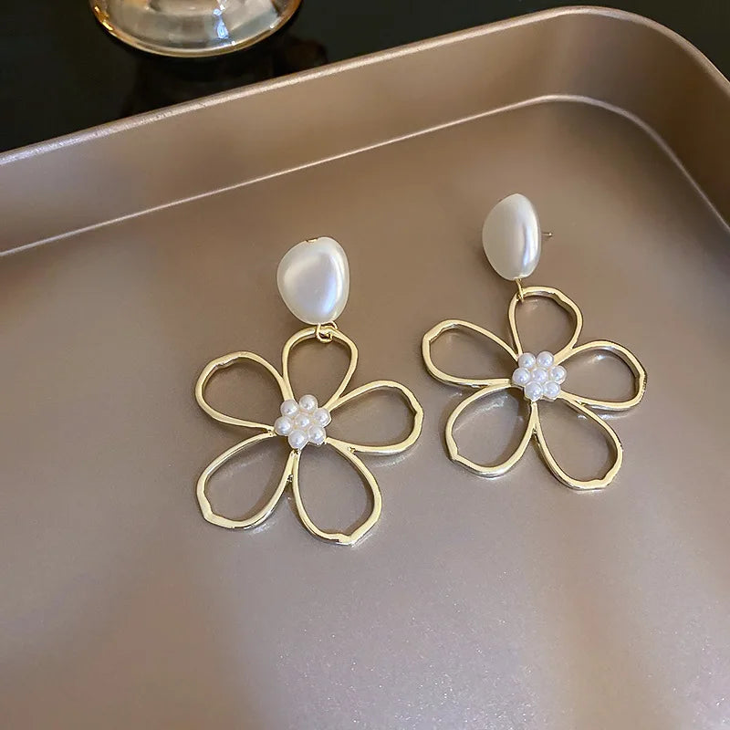 The "Aura Fairy-Blossom" Dangle Earrings – Pearl & Rhinestone Hollow Flower Jewelry