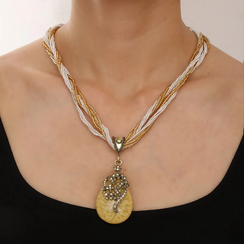 Vintage Emerald Green Teardrop Crystal Necklace